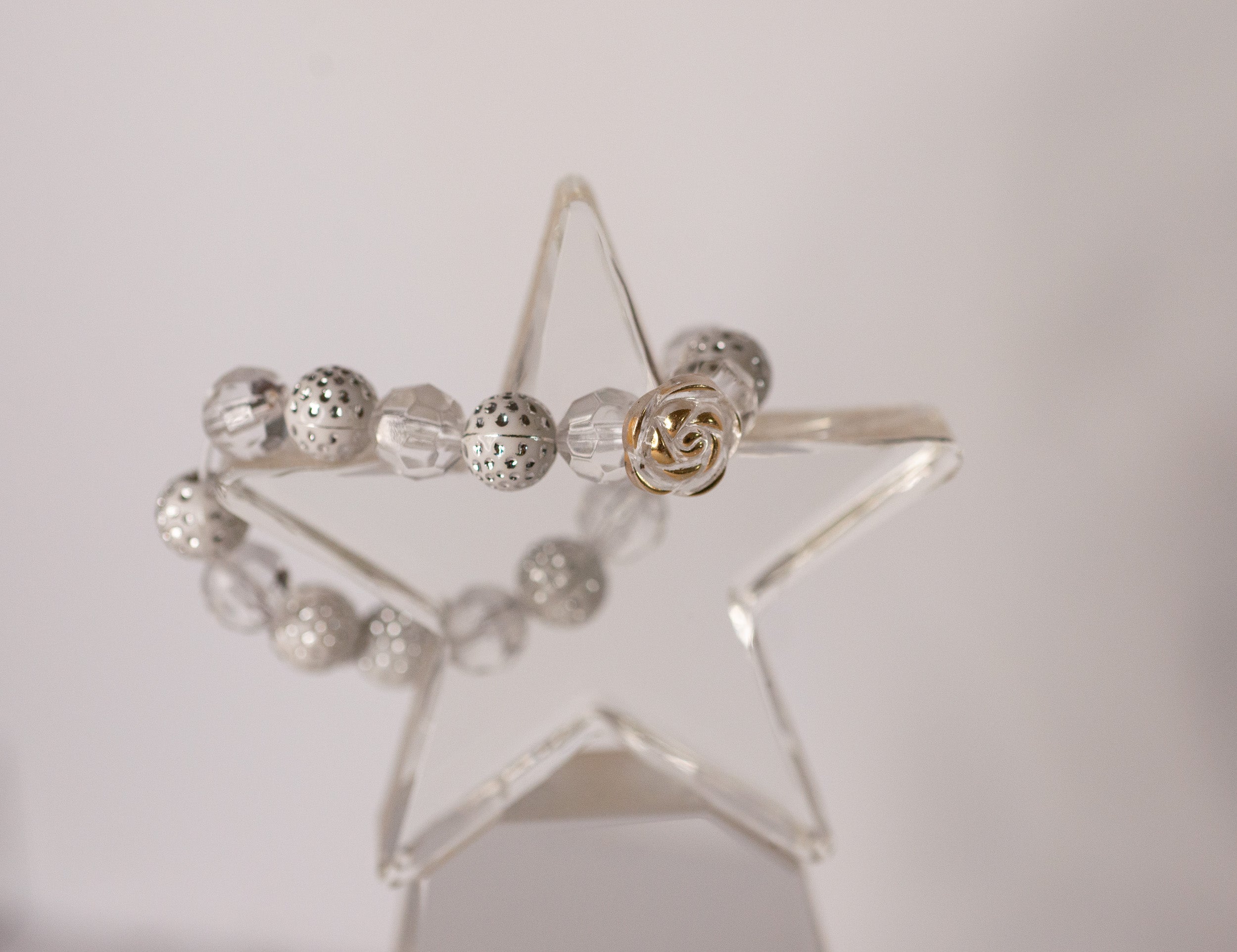 White Rose Bead Bracelet