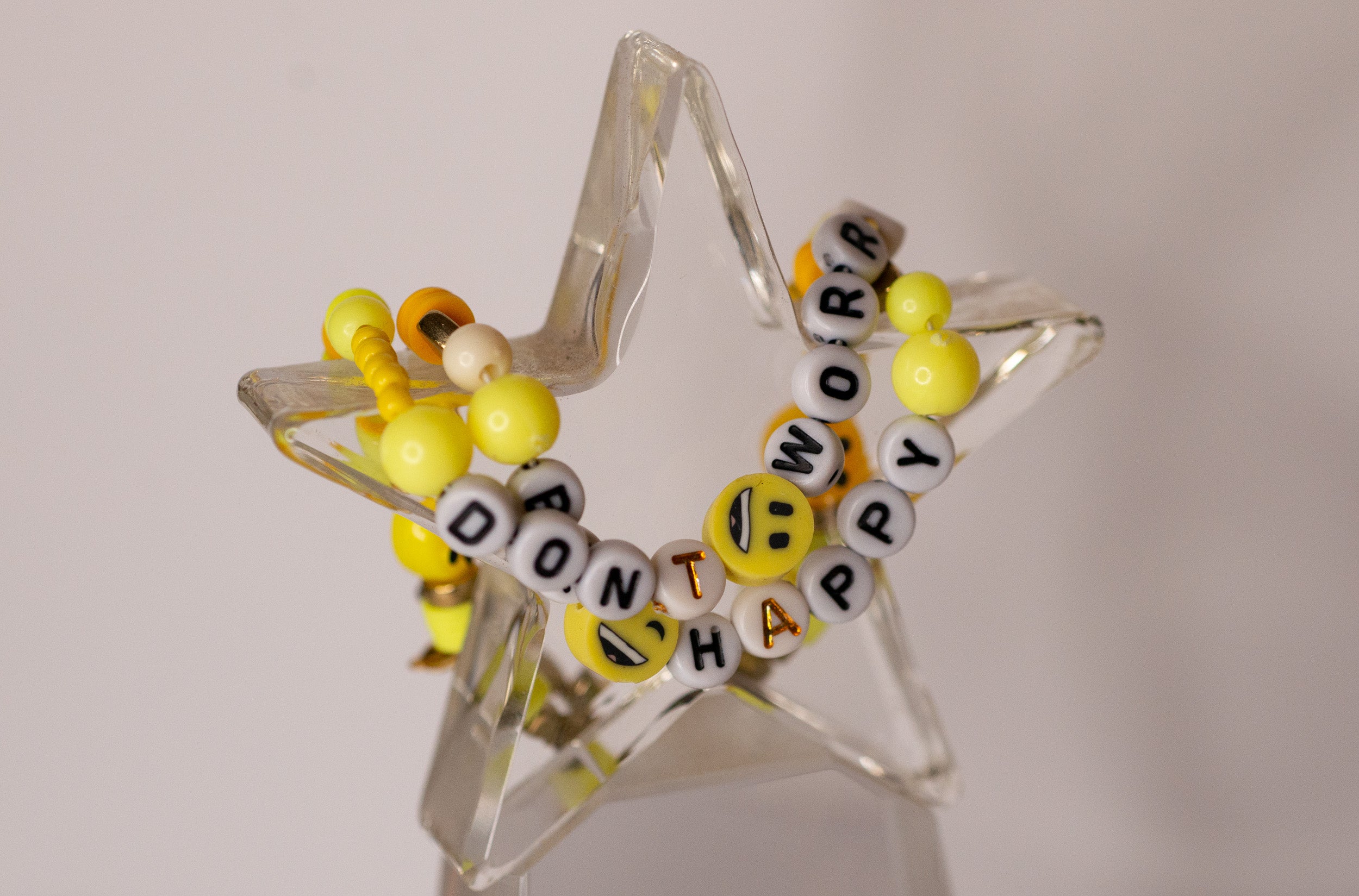 DON'T WORRY BE HAPPY Mixed Bead Bracelet Set